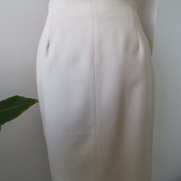 Vintage 1990s Beige Short Wool Crepe Wrap Skirt - Picture 2 of 10